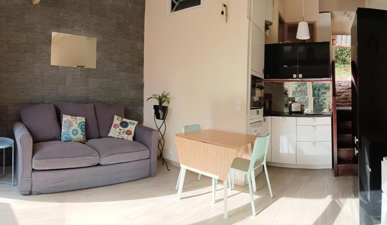 Petite Maison Au Calme - Piscine En Copropriete, Terrasse, Mer, Clim 발로리스 외부 사진